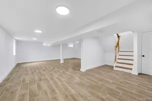 33 Silverpine Dr, Amityville, NY 11701 - Photo 17