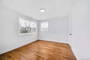 33 Silverpine Dr, Amityville, NY 11701 - Photo 13