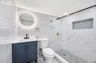 33 Silverpine Dr, Amityville, NY 11701 - Photo 13