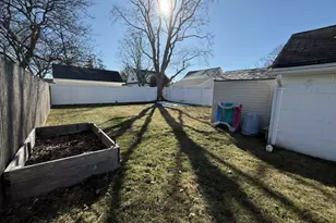 25 Wood Ave, Patchogue, NY 11772 - Photo 23