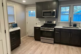 25 Wood Ave, Patchogue, NY 11772 - Photo 3