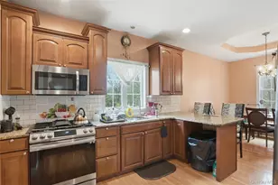 576 Burlingham Rd, Bloomingburg, NY 12721 - Photo 21