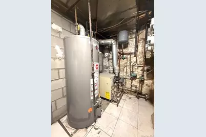 686 Fairview Avenue, Ridgewood, NY 11385 - Photo 9