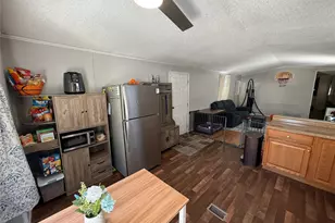 379 Ellen (Aka Forest Park) St, Wallkill, NY 12589 - Photo 7