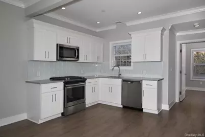 262 Indian Head Road #206, Kings Park, NY 11754 - Photo 3