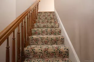 90 S Middletown Rd, Pearl River, NY 10965 - Photo 27