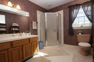 90 S Middletown Rd, Pearl River, NY 10965 - Photo 37