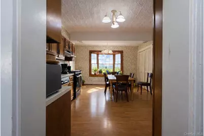 90 S Middletown Road, Pearl River, NY 10965 - Photo 19