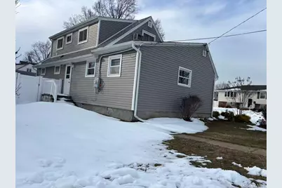 3700 Alcona Street, Seaford, NY 11783 - Photo 3