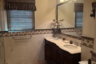 17 Lee Ave, Rockville Centre, NY 11570 - Photo 13