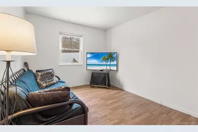 9 Hill View Road, New Windsor, NY 12553 - Photo 13