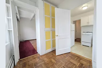 144-37 Grand Central Parkway #74E, Briarwood, NY 11435 - Photo 11