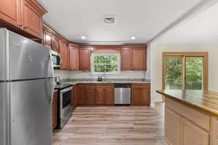 424 Cording Ln, Yorktown Heights, NY 10598 - Photo 13