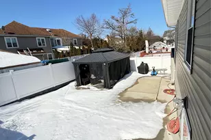 16 Sportsmans Ave, Freeport, NY 11520 - Photo 37