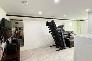 16 Sportsmans Ave, Freeport, NY 11520 - Photo 33