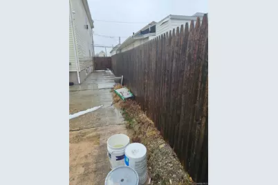 484 Beach 44th Street, Far Rockaway, NY 11691 - Photo 7