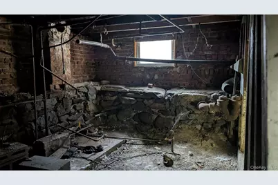 60 Grove Street, Newburgh, NY 12550 - Photo 11