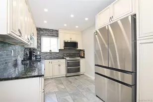 3485 Riverside Dr, Oceanside, NY 11572 - Photo 11