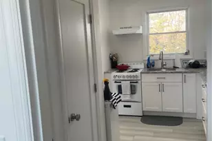 7 Anawanda Rd, North Babylon, NY 11703 - Photo 5