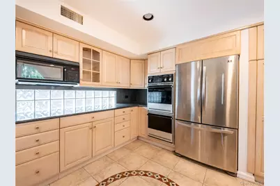 127 Wooleys Lane, Great Neck, NY 11023 - Photo 9