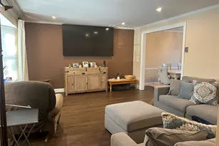 892 Lilac Dr, Massapequa, NY 11758 - Photo 5