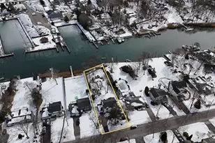 53 Hewitt Blvd, Center Moriches, NY 11934 - Photo 33