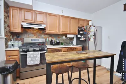 423 Parkview Avenue, Yonkers, NY 10710 - Photo 13