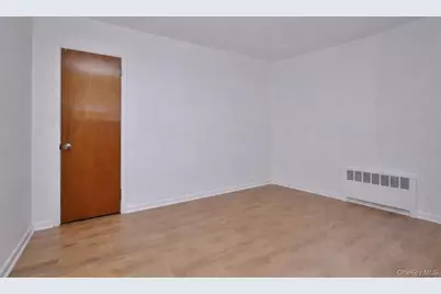 423 Parkview Avenue, Yonkers, NY 10710 - Photo 17