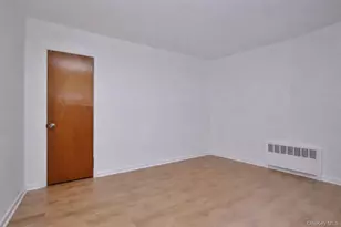 423 Parkview Ave, Yonkers, NY 10710 - Photo 17