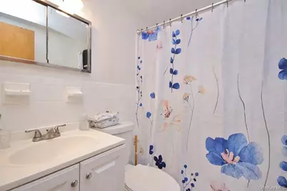 423 Parkview Avenue, Yonkers, NY 10710 - Photo 15