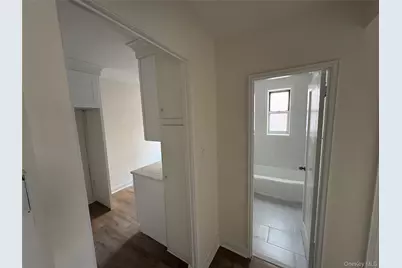 67-12 Yellowstone Boulevard #F6, Flushing, NY 11375 - Photo 7