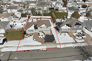 2432 Aron Dr N, Seaford, NY 11783 - Photo 31