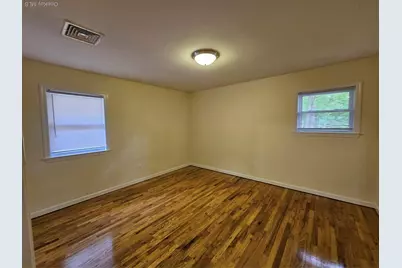 8 Town Path #2, Glen Cove, NY 11542 - Photo 5