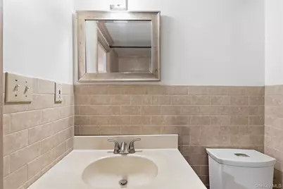 863 Home Street, Bronx, NY 10459 - Photo 9