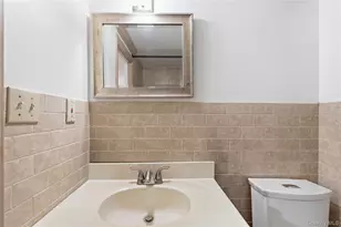 863 Home St, Bronx, NY 10459 - Photo 9