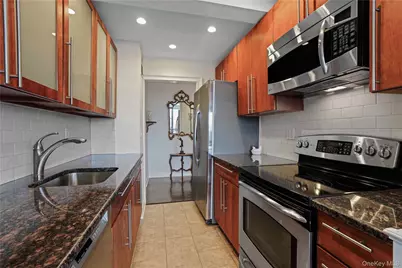 12 Old Mamaroneck Road #6C, White Plains, NY 10605 - Photo 11