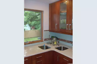 570 Church Avenue, Woodmere, NY 11598 - Photo 5