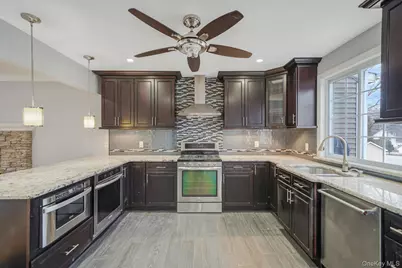 92 Hawthorne Road, Kings Park, NY 11754 - Photo 3