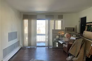 194 Sneden Pl, Spring Valley, NY 10977 - Photo 3