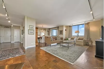 26910 Grand Central Parkway #31N, Floral Park, NY 11005 - Photo 3