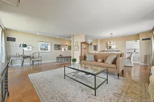 269-10 Grand Central Pkwy, Floral Park, NY 11005 - Photo 5