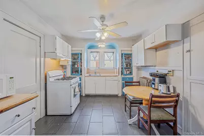 22 Fairview Boulevard, Hempstead, NY 11550 - Photo 19