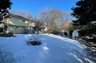 840 Robin Ct, Baldwin, NY 11510 - Photo 39