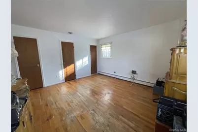 840 Robin Court, Baldwin, NY 11510 - Photo 17