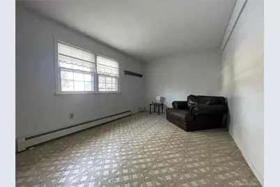 840 Robin Court, Baldwin, NY 11510 - Photo 29