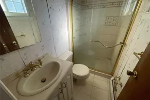 840 Robin Ct, Baldwin, NY 11510 - Photo 31