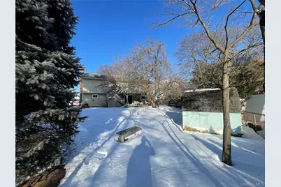 840 Robin Court, Baldwin, NY 11510 - Photo 37