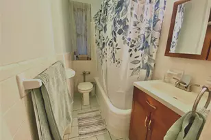 190 E Mosholu Pkwy S, Bronx, NY 10458 - Photo 13