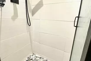 190 E Mosholu Pkwy S, Bronx, NY 10458 - Photo 15