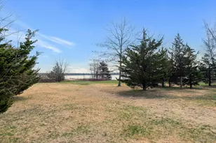 1000 9th St, Greenport, NY 11944 - Photo 17